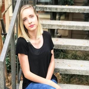 Meet your Posher, Julianna